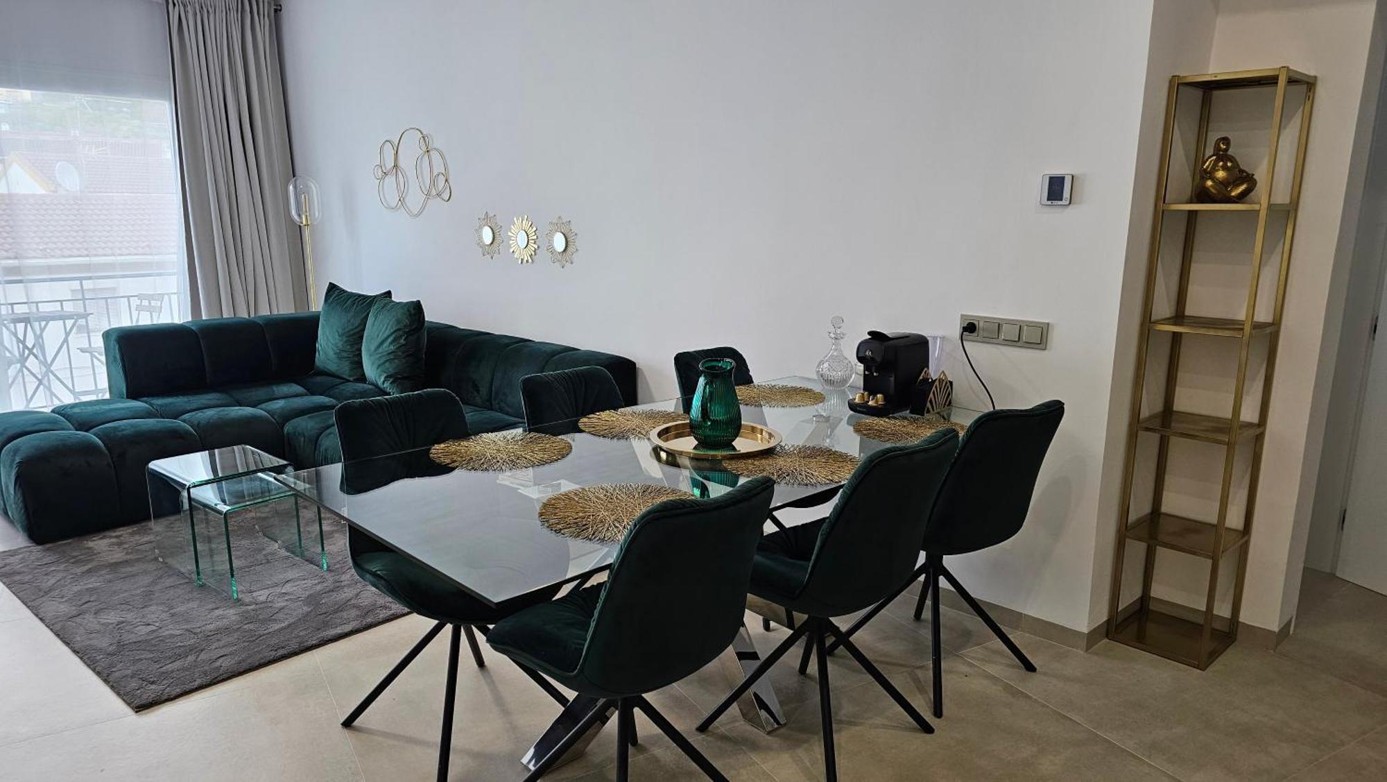 Oasis Jacuzzi Retreat Appartement Marbella Buitenkant foto